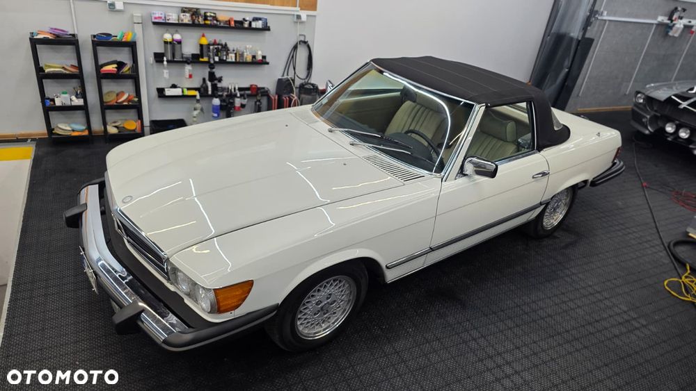 Mercedes-Benz SL - 12