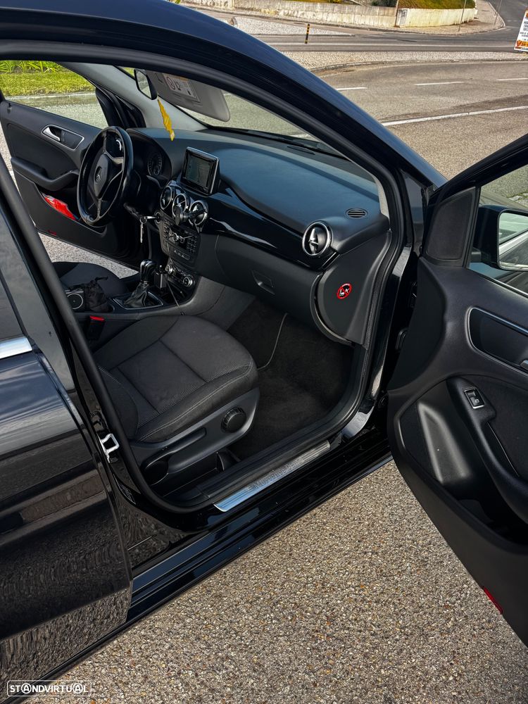 Mercedes-Benz B 180 CDI - 2