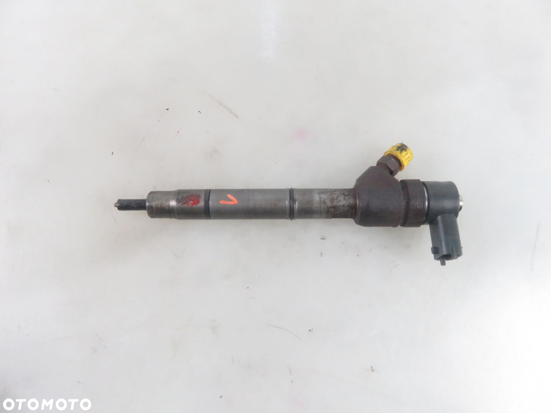WTRYSKIWACZ KIA CEED I 1.6 CRDi 0445110256 338002A400 - 1