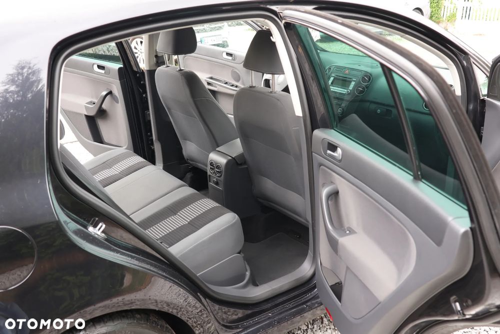 Volkswagen Golf Plus 2.0 TDI United - 11