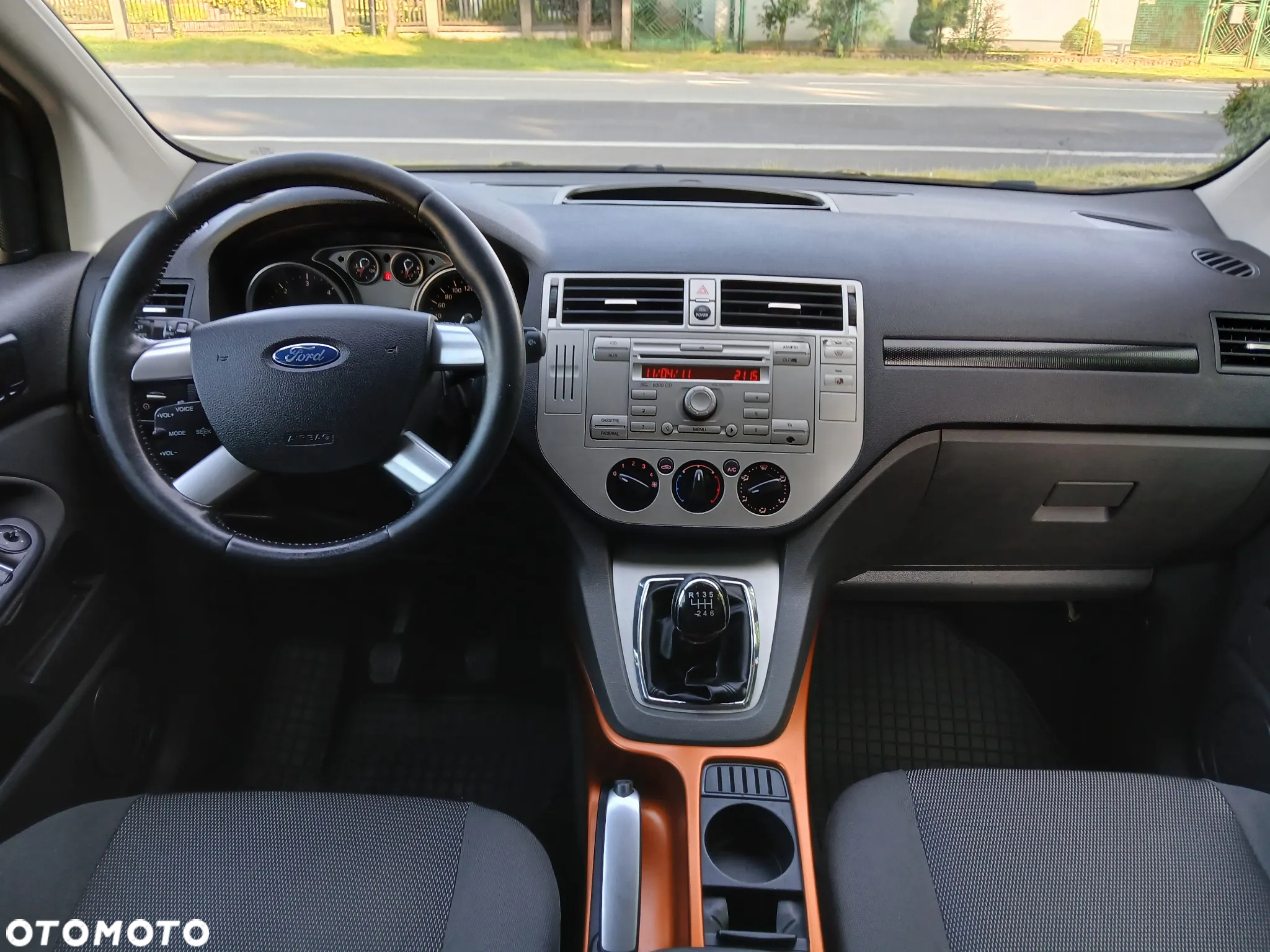 Ford Kuga - 11