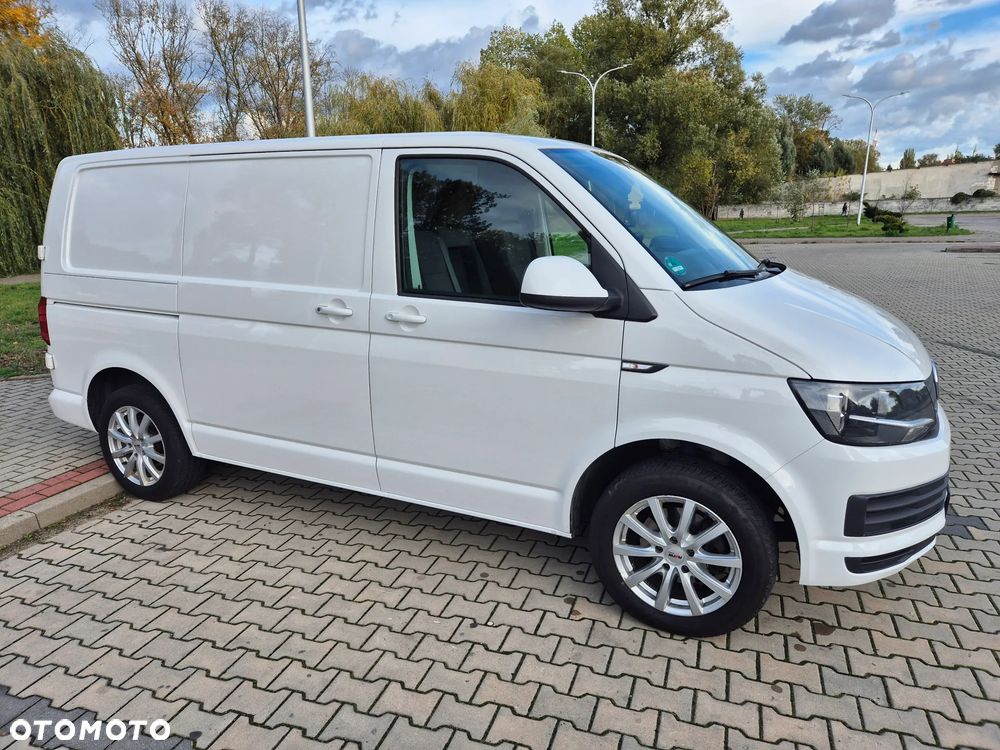 Volkswagen Transporter T6 - 12