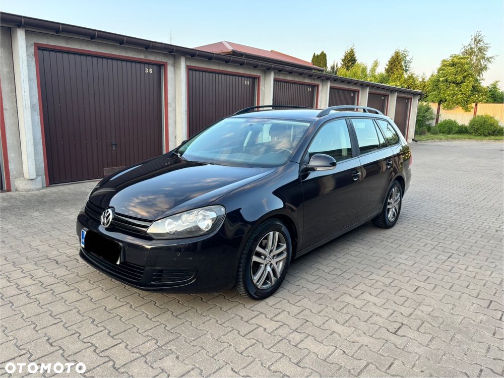 Volkswagen Golf - 1