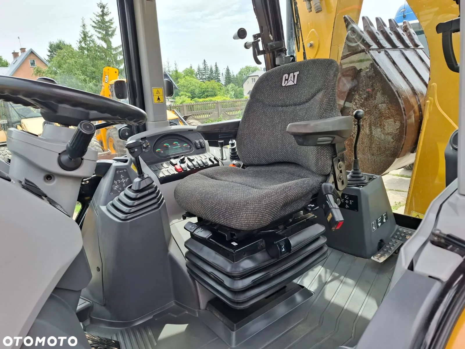 Caterpillar 428F2 - 33