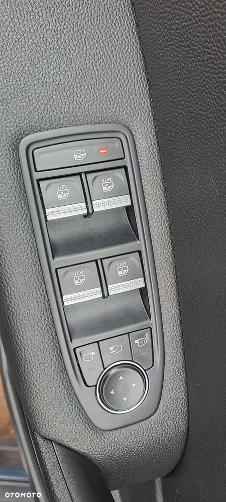 Toyota Yaris Cross - 18