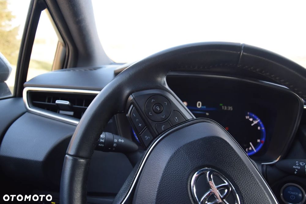 Toyota Corolla 1.8 Business Edition - 31