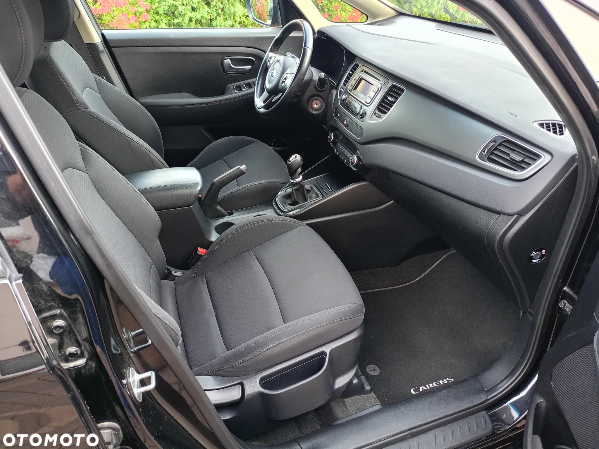Kia Carens 1.7 CRDi XL 7os - 6