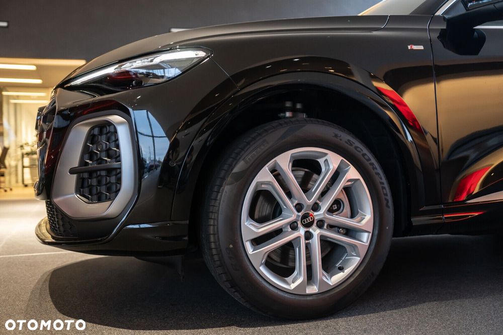 Audi Q5 Sportback - 5