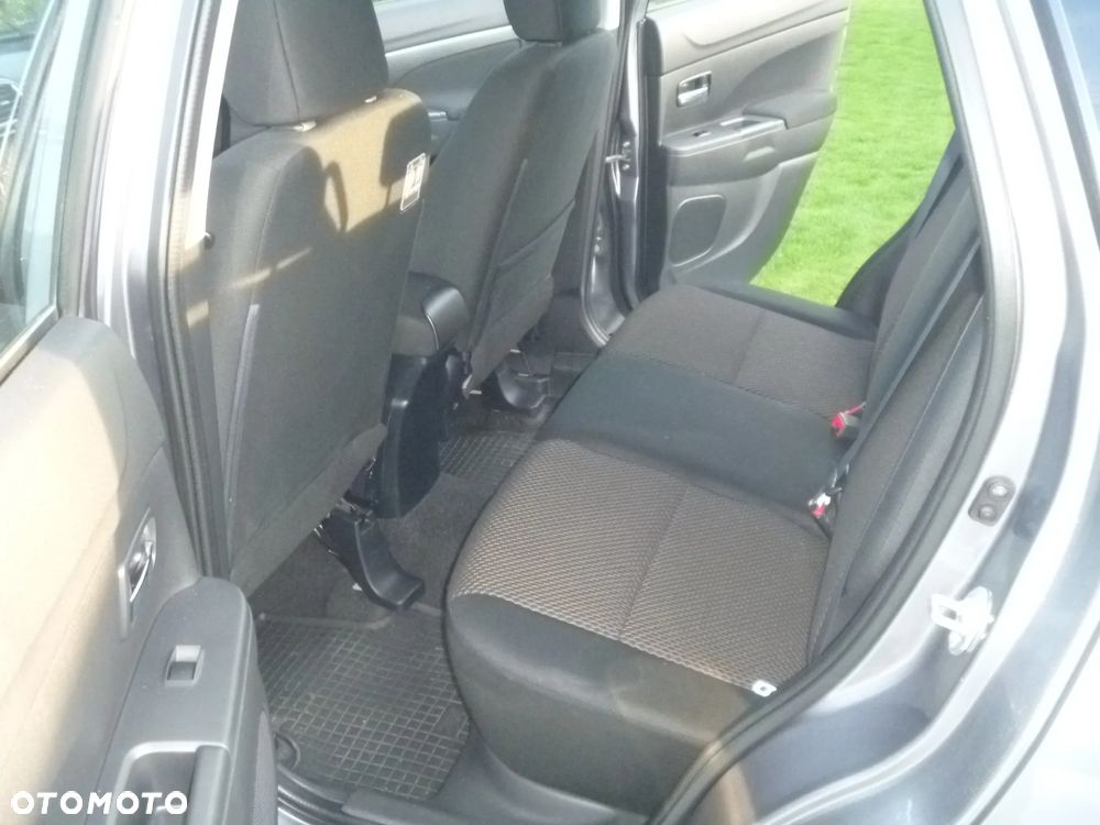 Mitsubishi ASX 1.6 DID Invite 4WD AS&G - 24