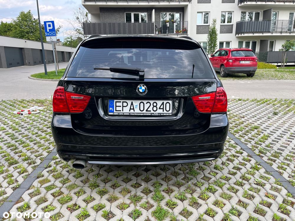 BMW Seria 3 318d - 4