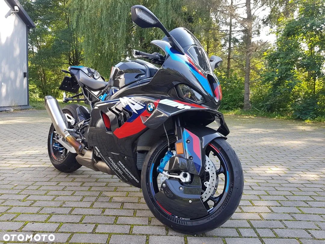 BMW S - 1