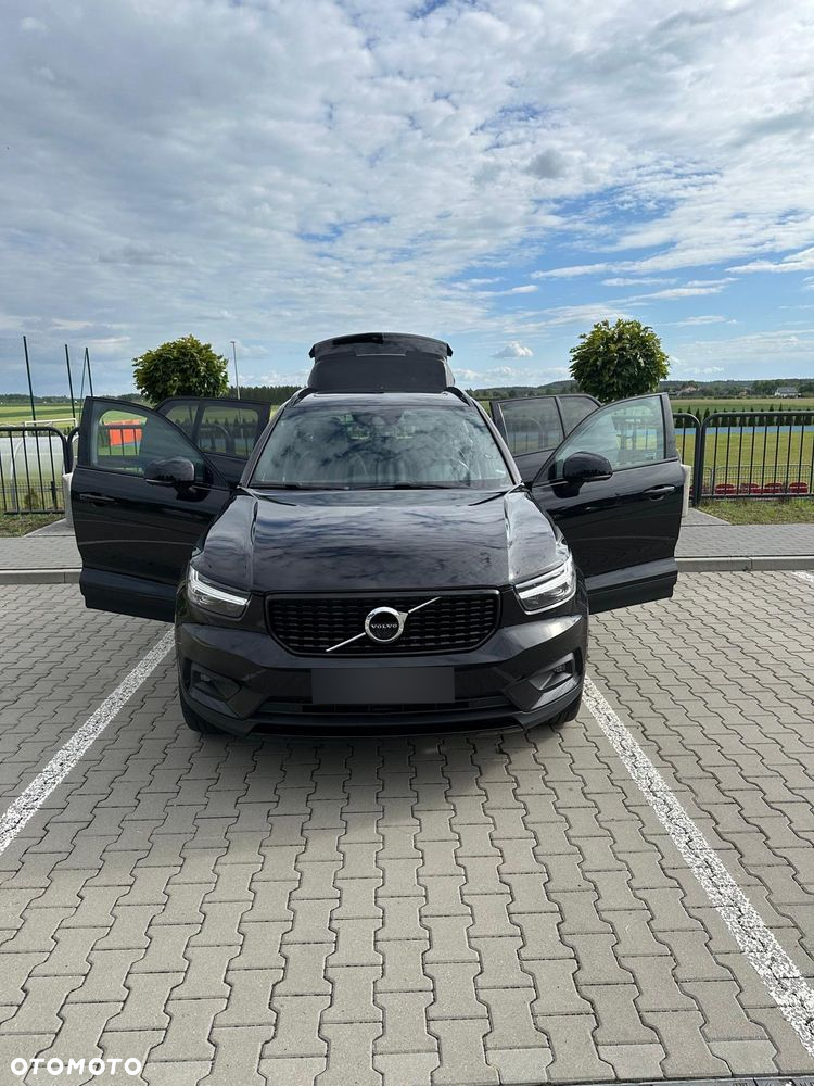 Volvo XC 40 T5 AWD R-Design - 3