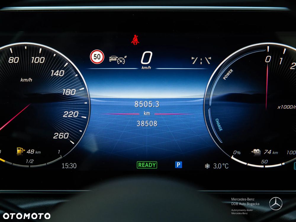 Mercedes-Benz Klasa C 300 e PHEV AMG - 9