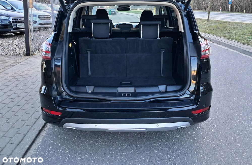 Ford S-Max - 39