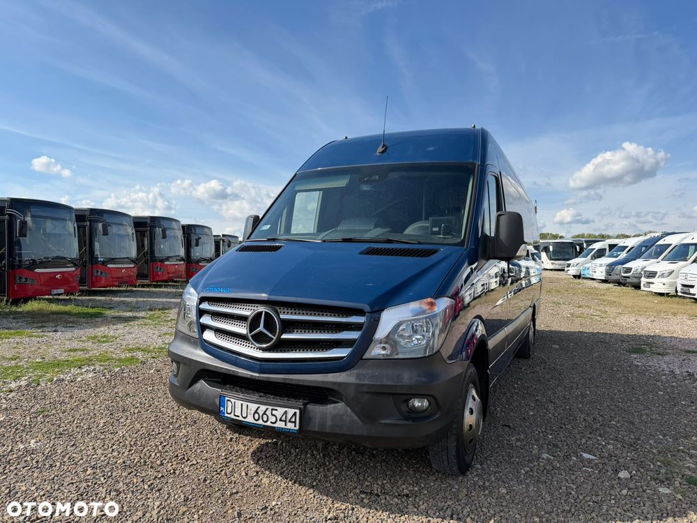 Mercedes-Benz Sprinter 516 - 12