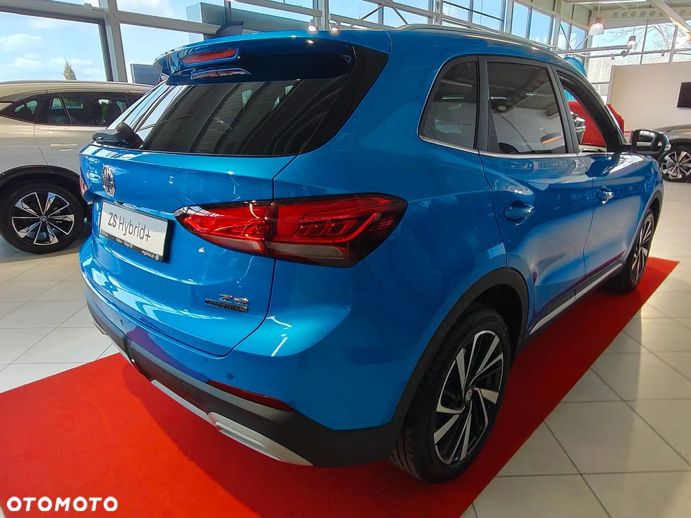 MG ZS Hybrid+ - 11