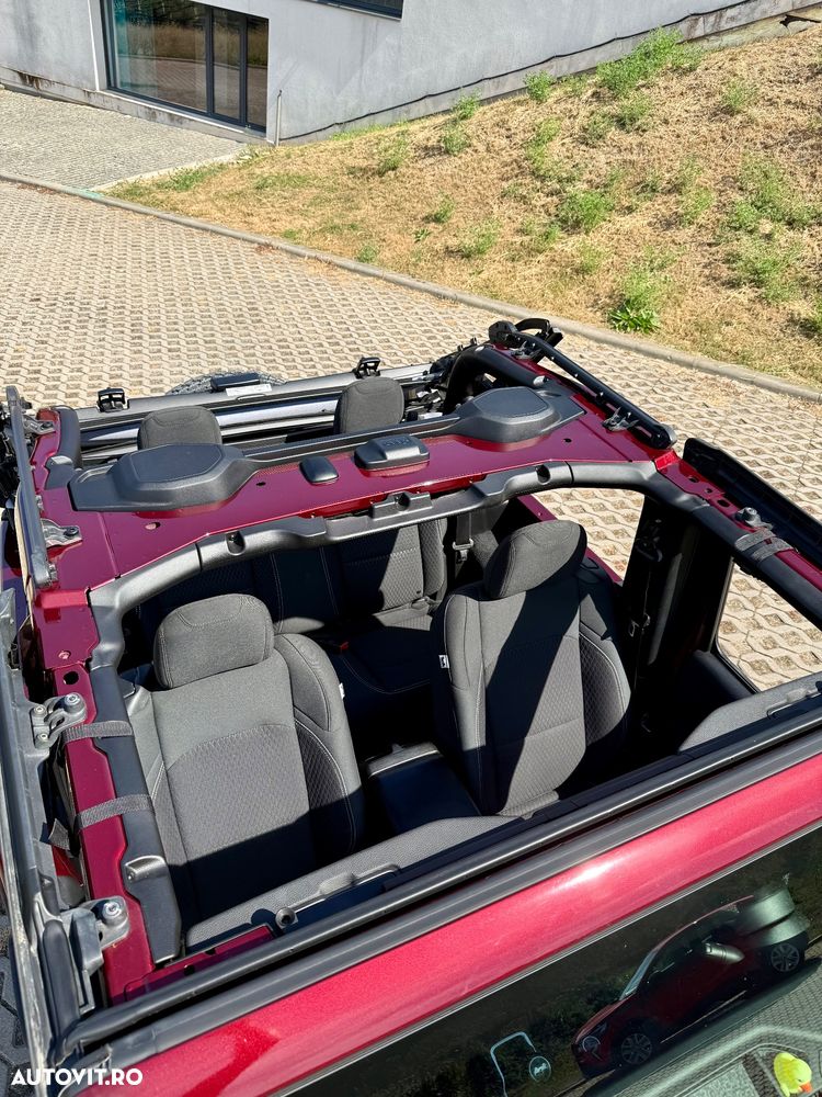 Jeep Wrangler - 25