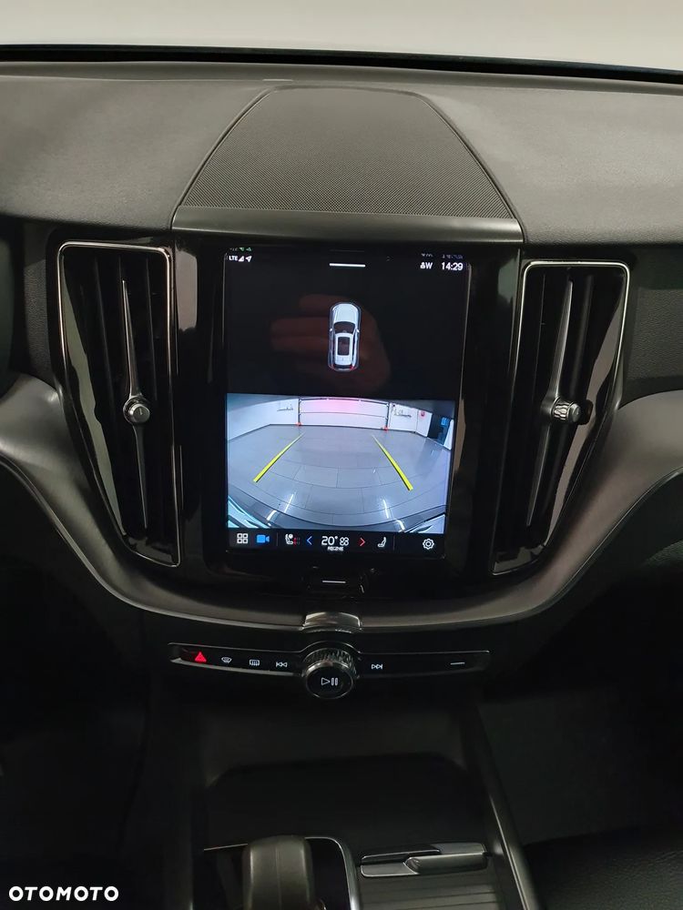 Volvo XC 60 B4 D AWD Ultimate Dark - 10