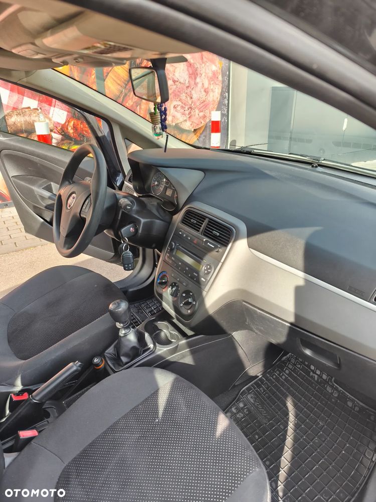 Fiat Grande Punto 2008 photo 5