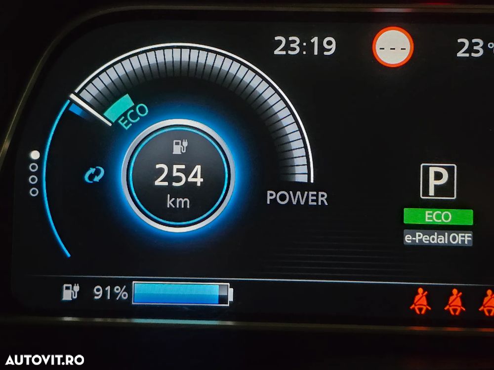 Nissan LEAF 40 kWh - 15