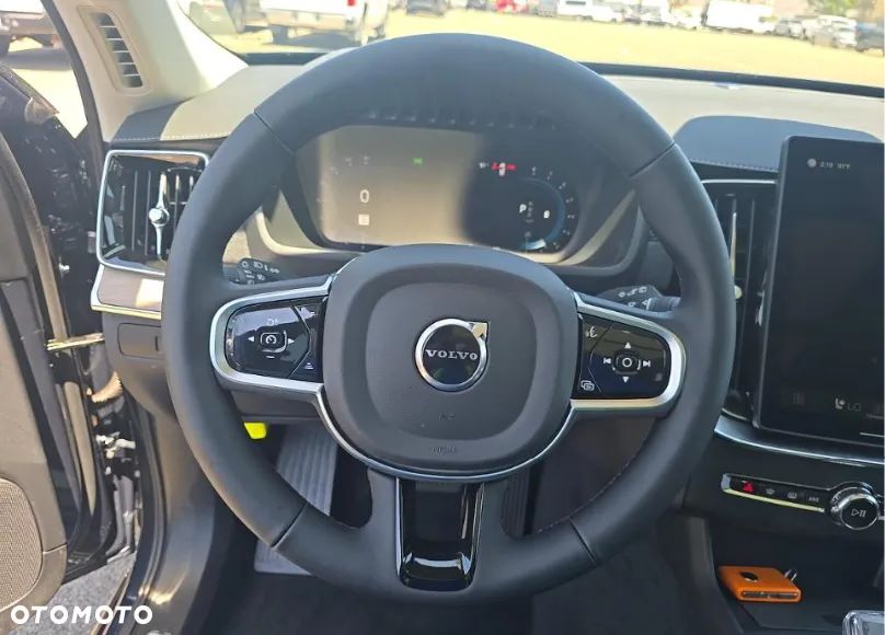 Volvo XC 90 - 8