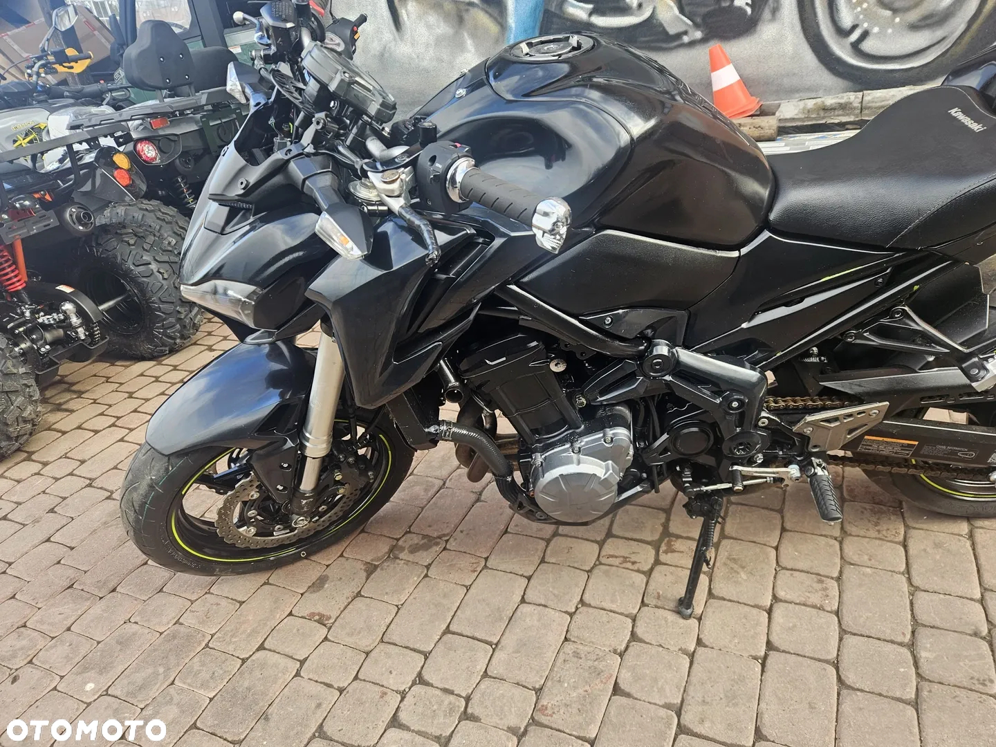 Kawasaki Z 900 - 13