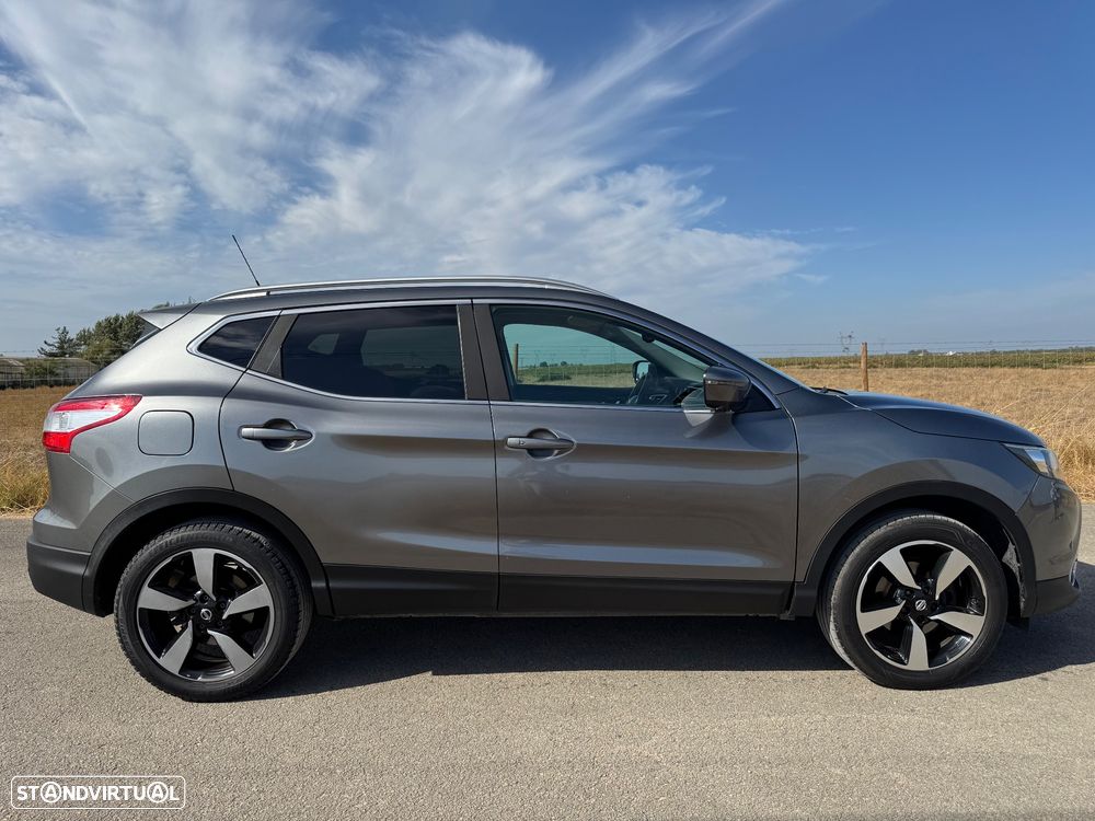 Nissan Qashqai 1.5 dCi N-Connecta 18 - 4