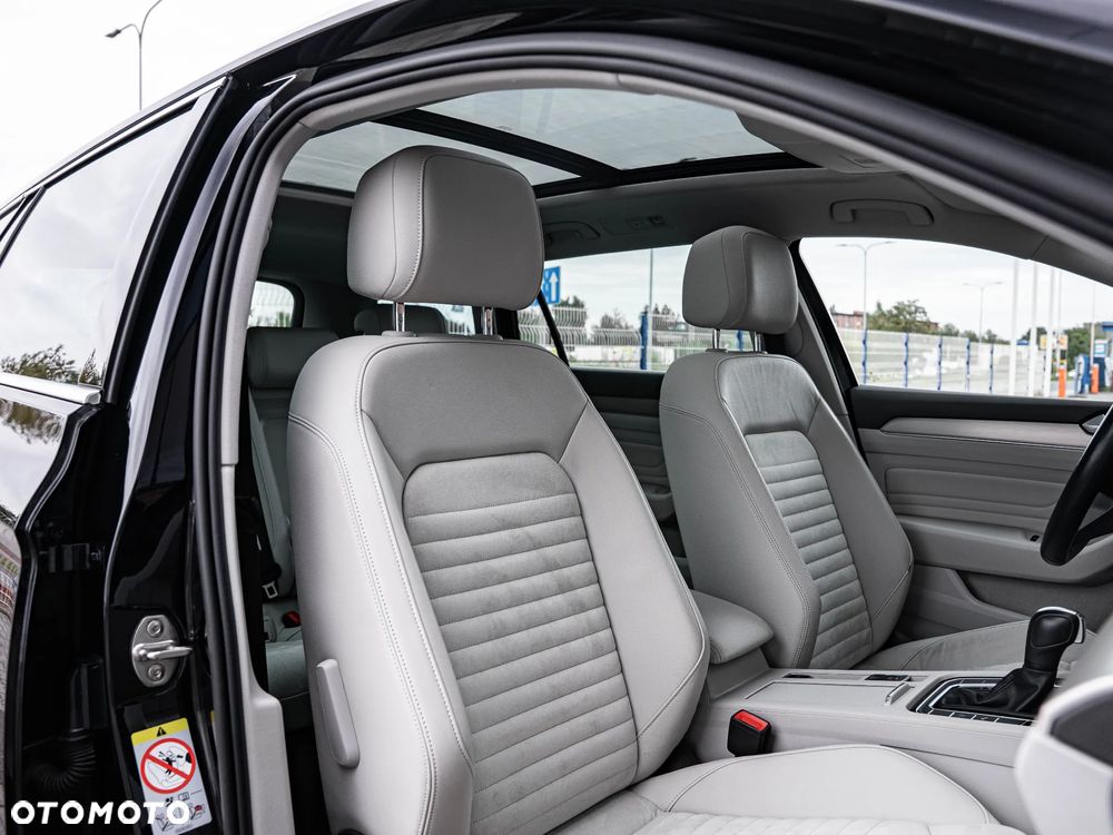 Volkswagen Passat 2.0 TSI Elegance DSG - 25
