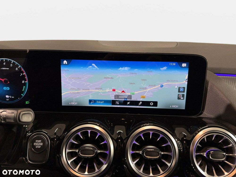 Mercedes-Benz GLA - 30