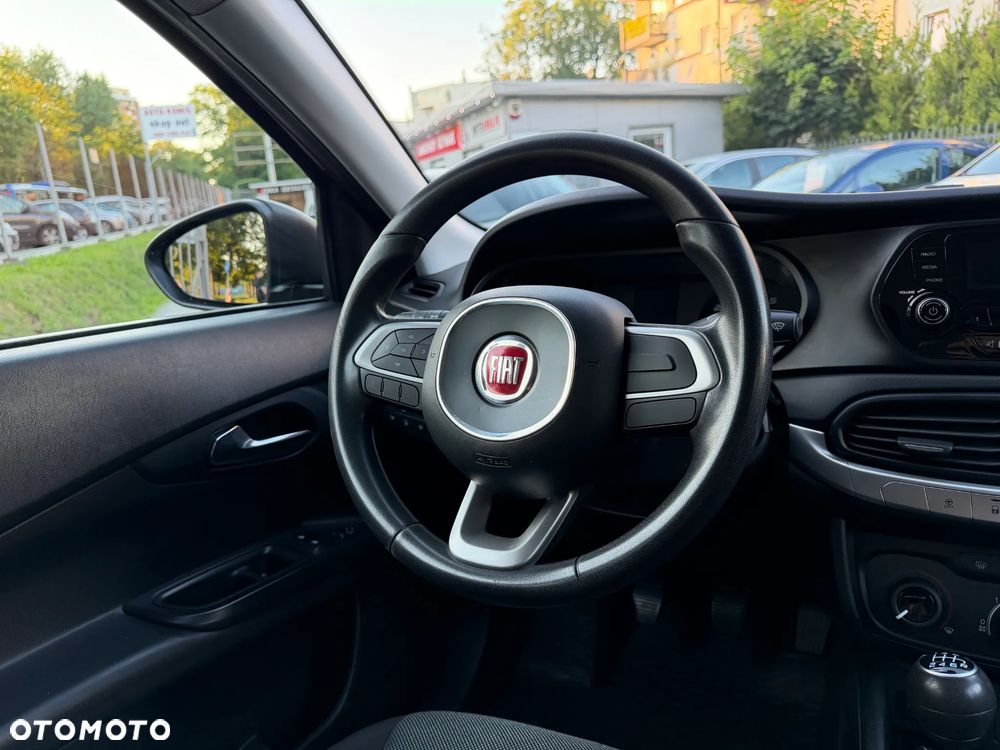 Fiat Tipo 1.4 16v Easy EU6d - 11