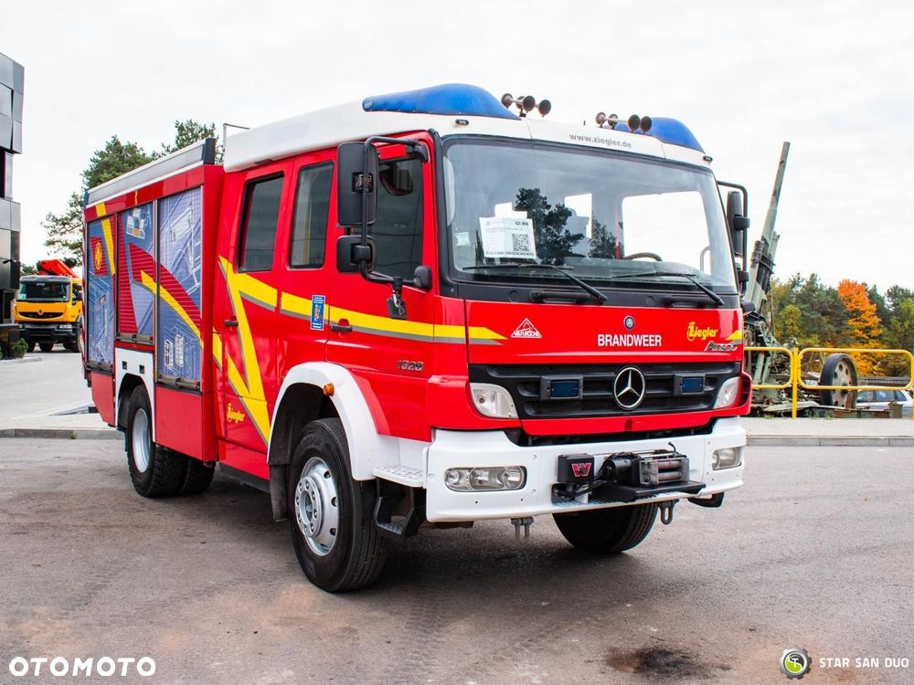 Mercedes-Benz ATEGO 1328 4x4 ZIEGLER LF 20/16 Straż pożarna - 6