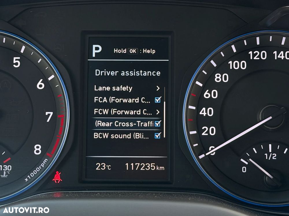 Hyundai KONA - 27