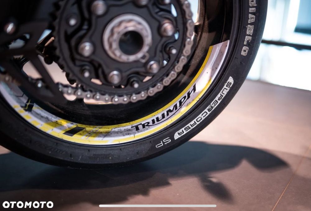 Triumph Speed Triple - 14