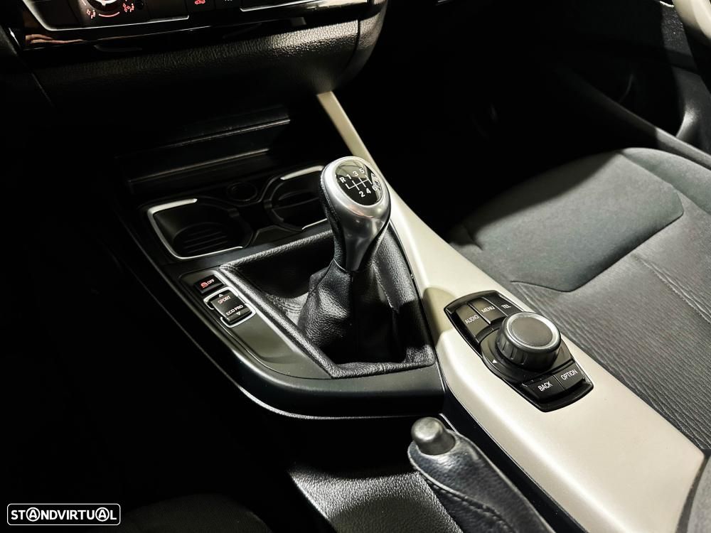 BMW 116 d Line Sport - 42