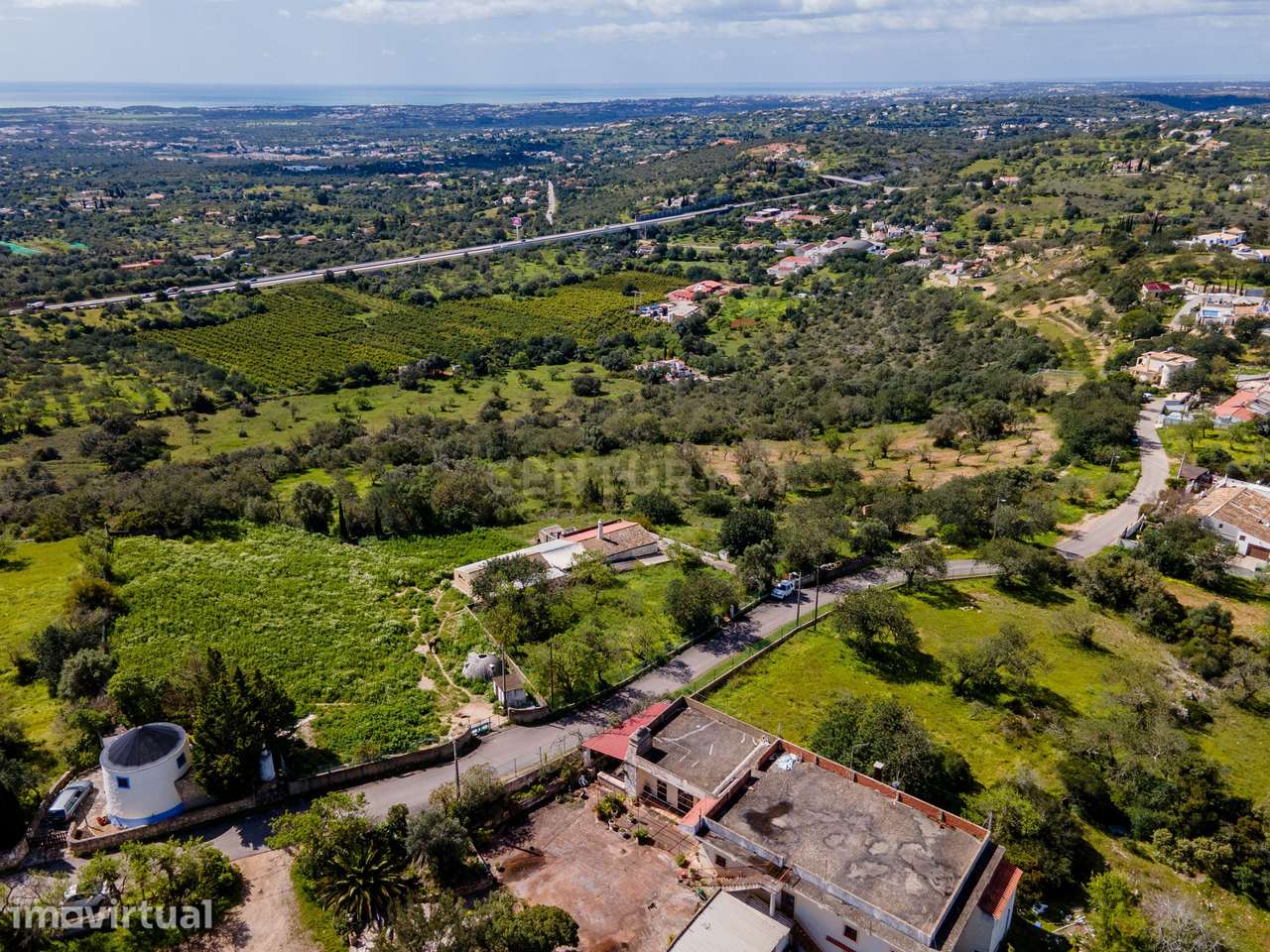 Terreno com 2.250 m², sendo 1.350 m² URBANOS . Possibilidade de constr - Grande imagem: 5/17