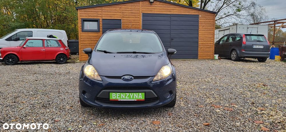 Ford Fiesta 1.25 Ambiente - 2