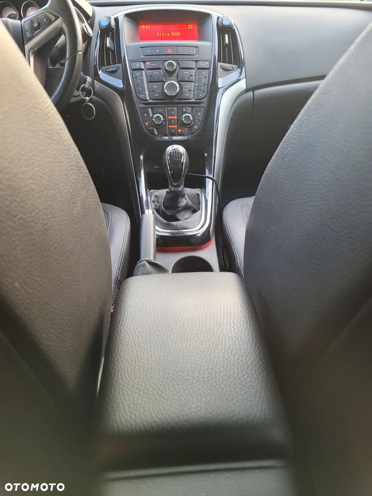 Opel Astra 1.6 CDTI Sport - 9