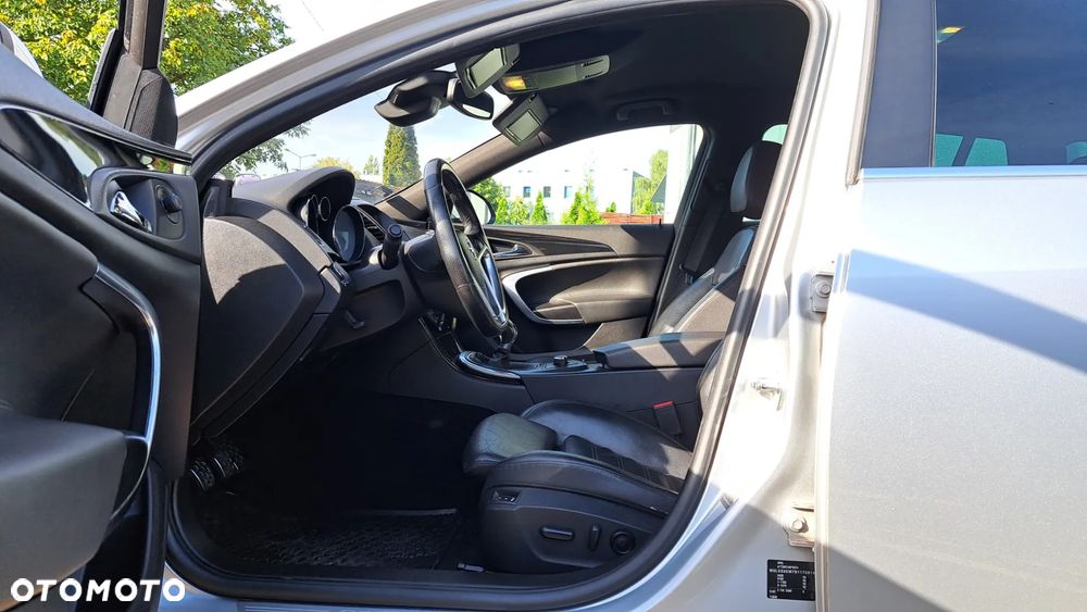 Opel Insignia - 37