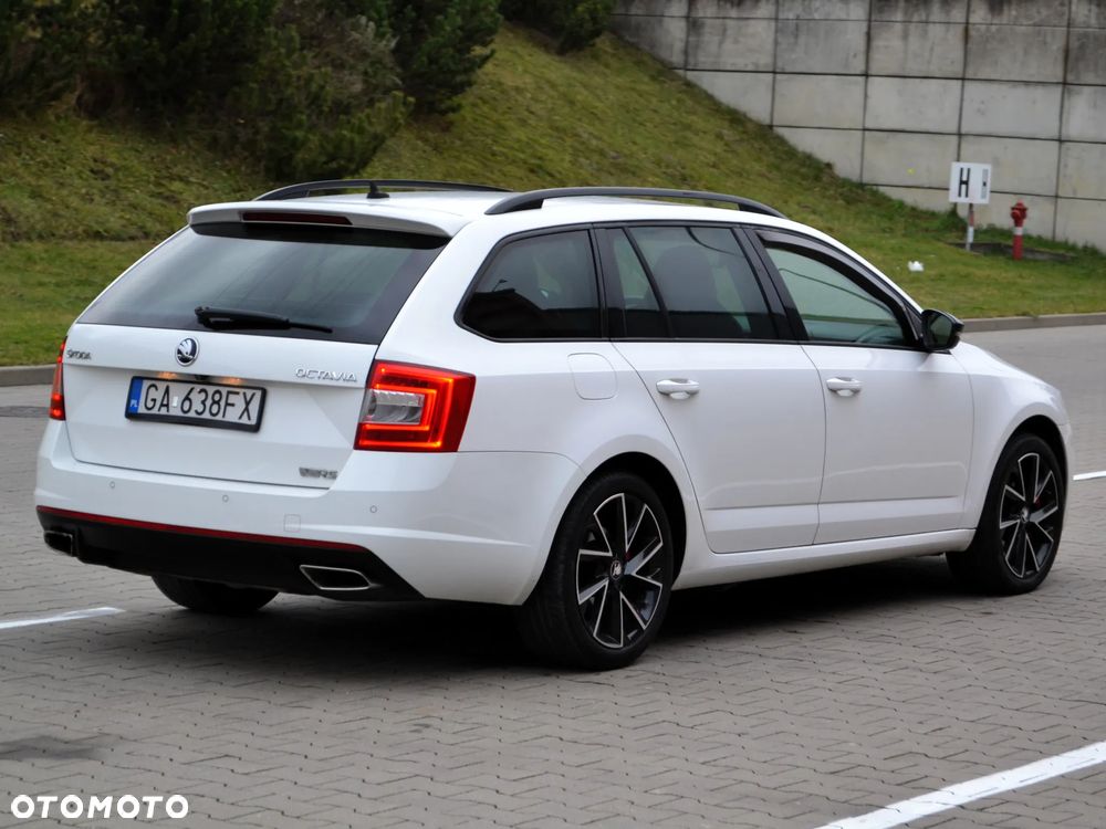 Skoda Octavia 2.0 TDI RS - 2