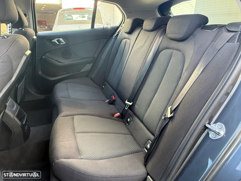 BMW 116 d EfficientDynamics - 16