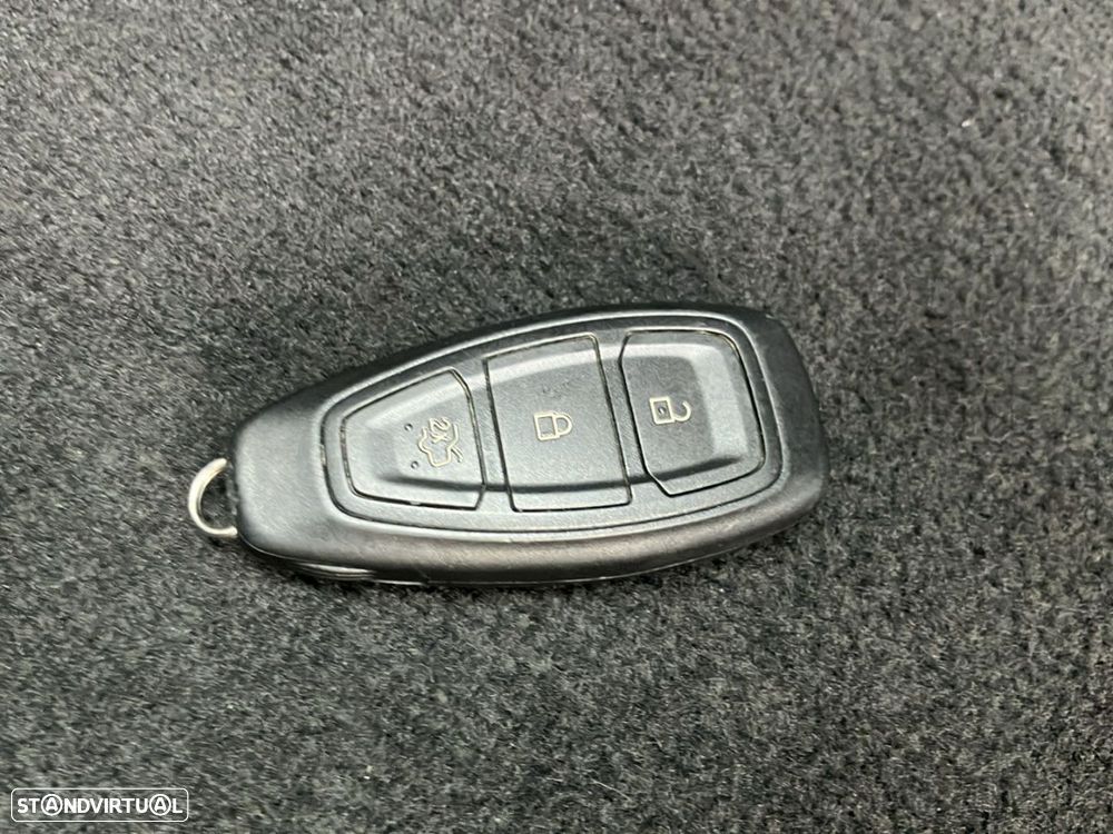 Ford Focus 1.0 EcoBoost MHEV ST-Line - 19