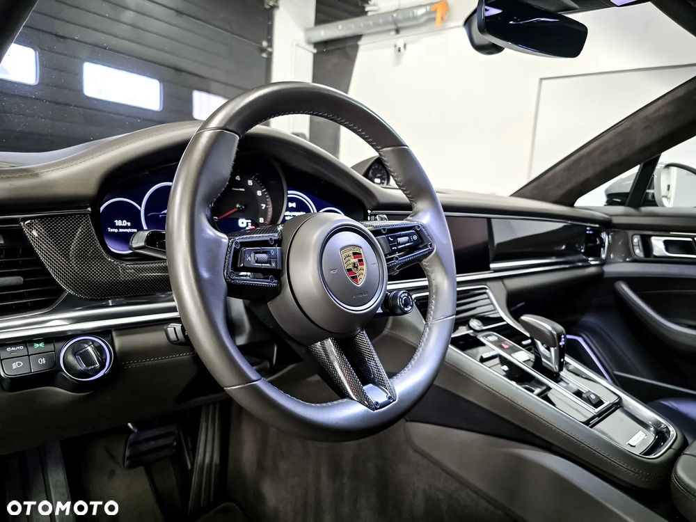 Porsche Panamera 4 - 18
