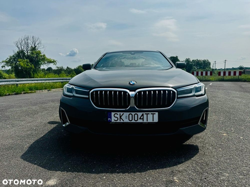 BMW Seria 5 530i mHEV Luxury Line - 8