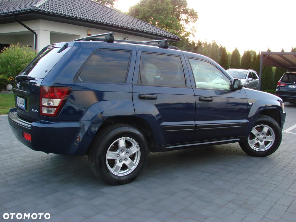 Jeep Grand Cherokee - 16