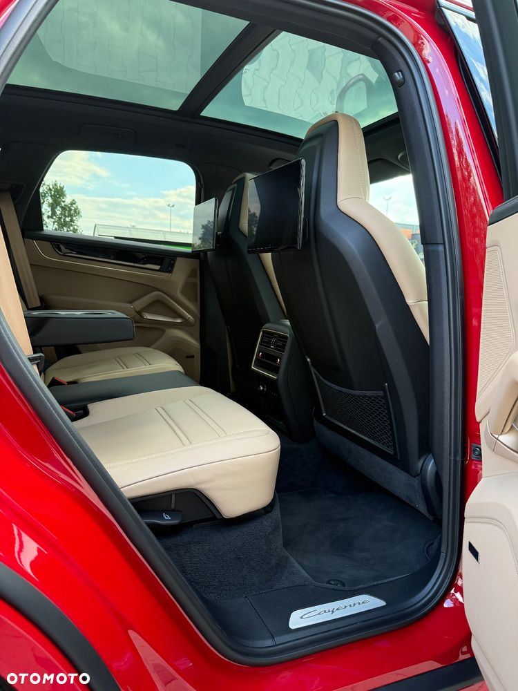 Porsche Cayenne Standard - 21