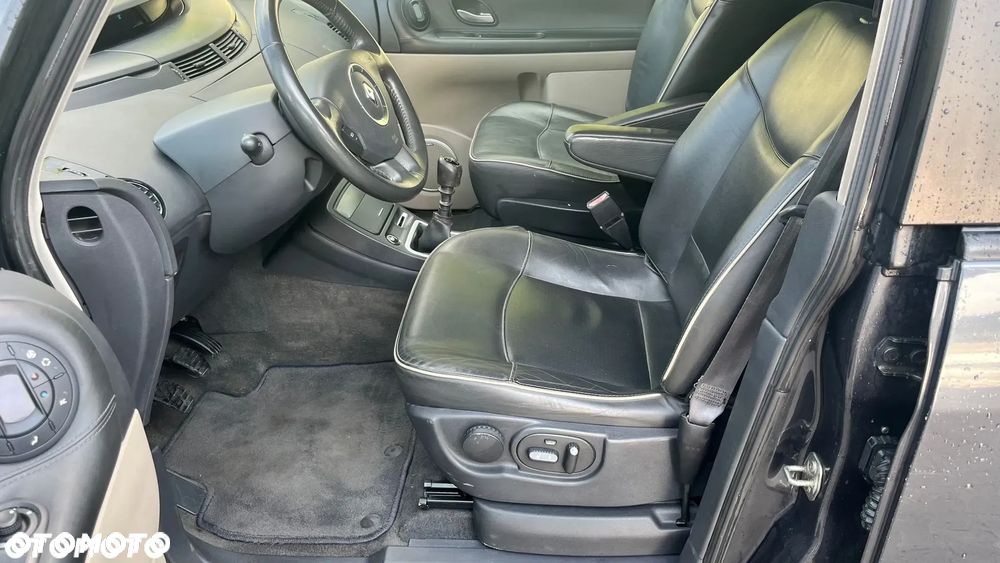 Renault Grand Espace 2.0 Navitech - 20