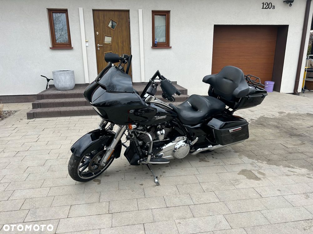 Harley-Davidson Touring Road Glide - 4