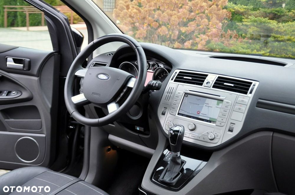 Ford Kuga - 25