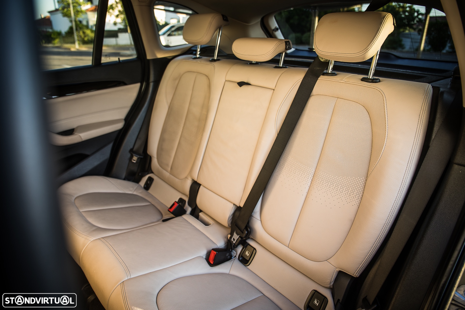 BMW X1 16 d sDrive Auto xLine - 13