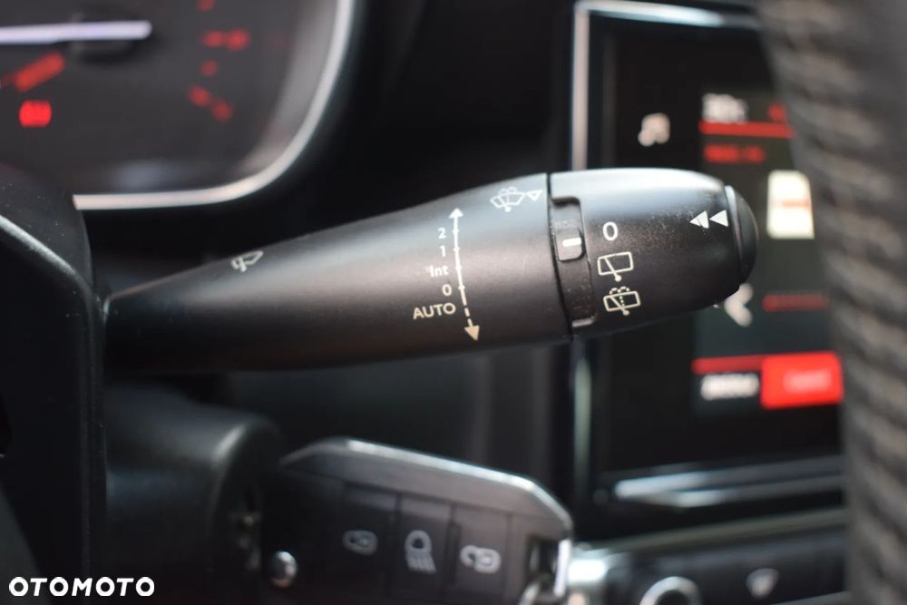 Citroën C3 Aircross 1.6 BlueHDi Shine S&S - 20